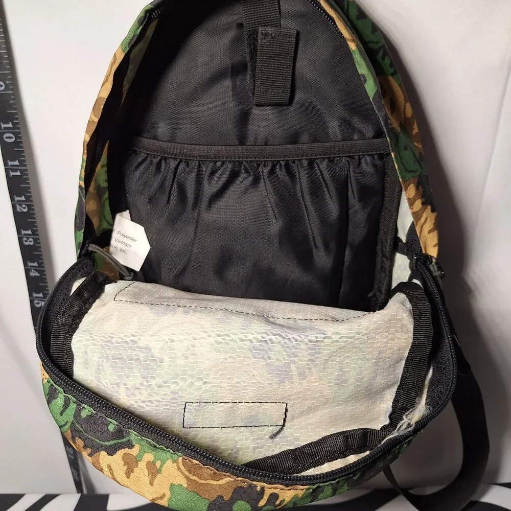Vibedration Hydration Backpack w/o bladder - Small - Smiley Faces - Used